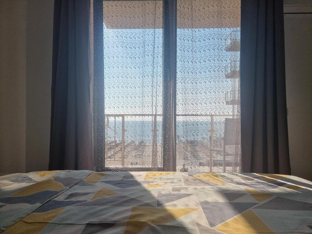 Beach Residence 18 Mamaia Nord Нэводари Экстерьер фото